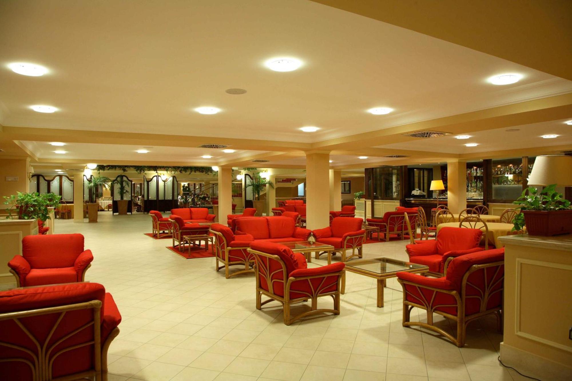 Dioscuri Bay Palace Сан-Леоне Інтер'єр фото