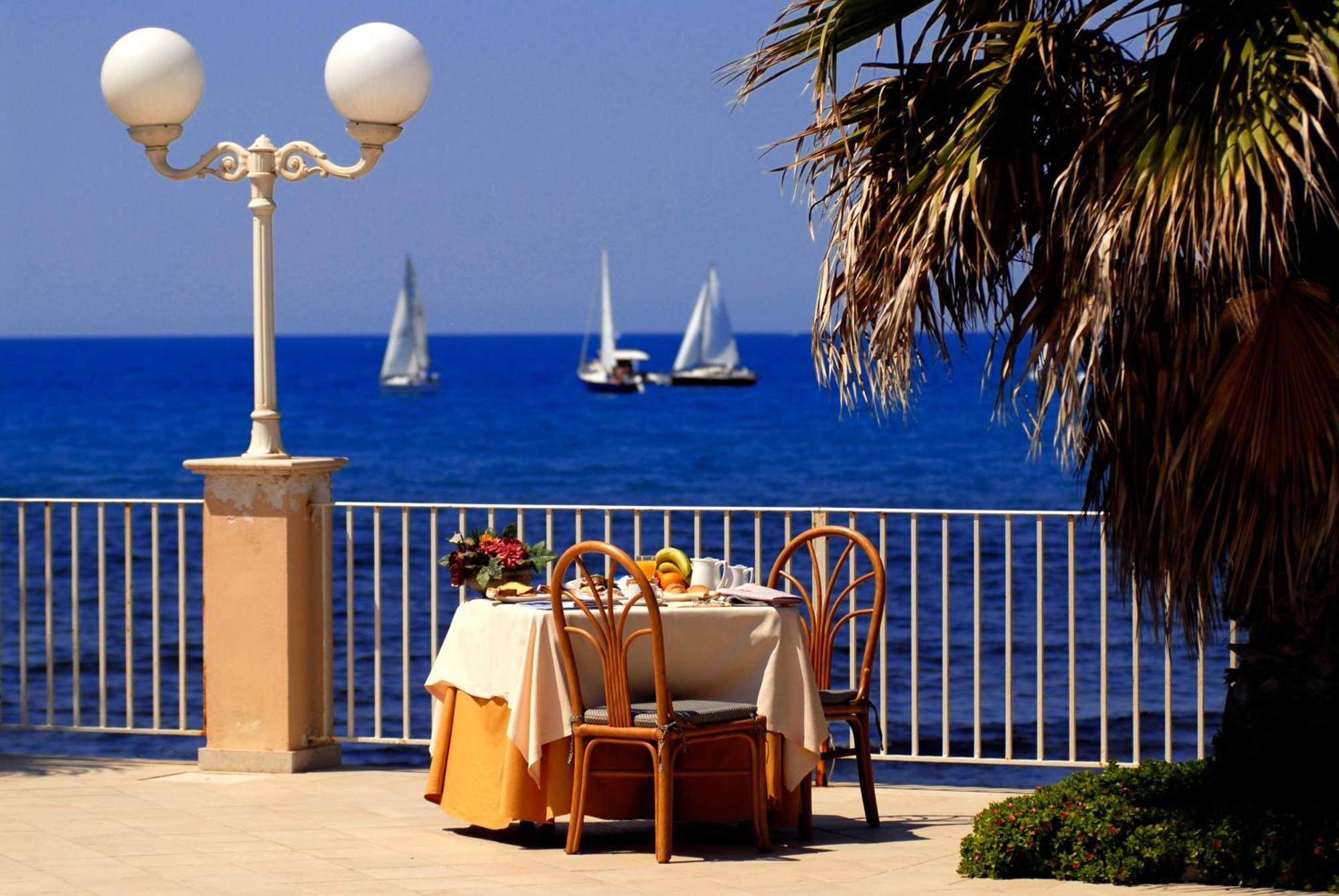 Dioscuri Bay Palace Сан-Леоне Екстер'єр фото
